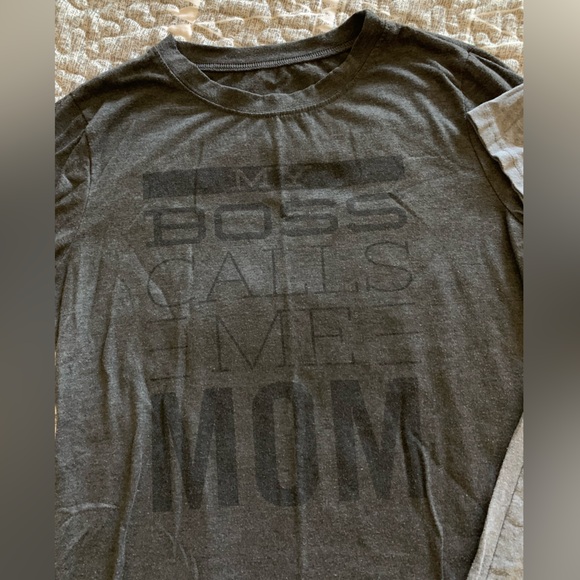 Unbranded Boy Boss Mom Shirts 2 Pack Grey and Dark Gray Women’s Size Small - Picture 2 of 4